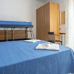 Rex Hotel 2*