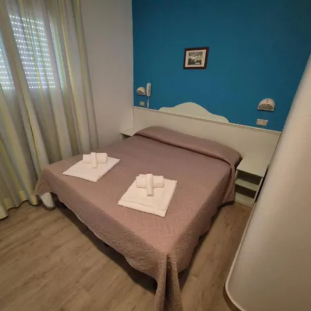 Rex Hotel 2*