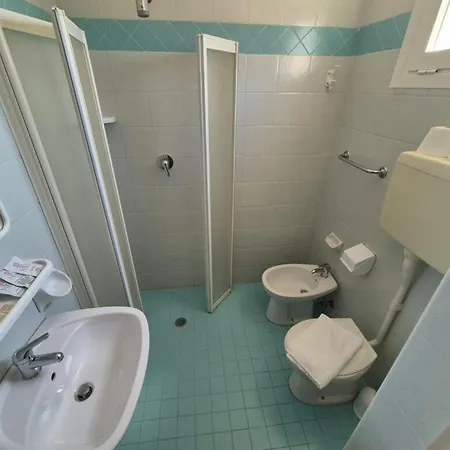 Rex Hotel 2*